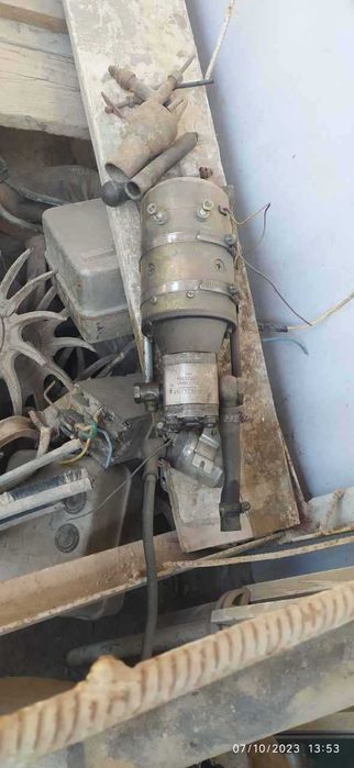 4 ta silindr sotiladi