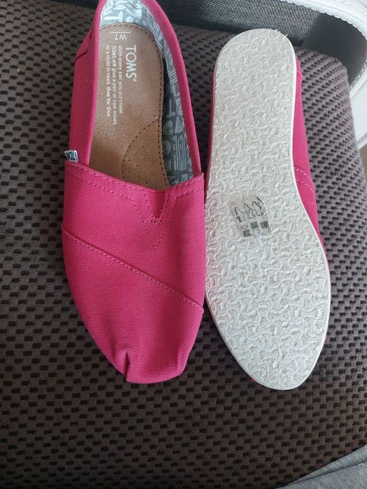 TOMS дамски обувки 37