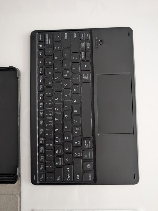 Калъф за таблет с магнитна клавиатура + протектор