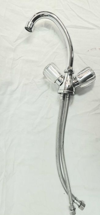 Смесители за умивалник баня, кухня, (смеситена батерия) стоящи 2бр.