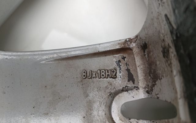 Set jante aliaj 18 Inch, 5 X 130 8Jx18H2 Volkswagen VW Touareg genera