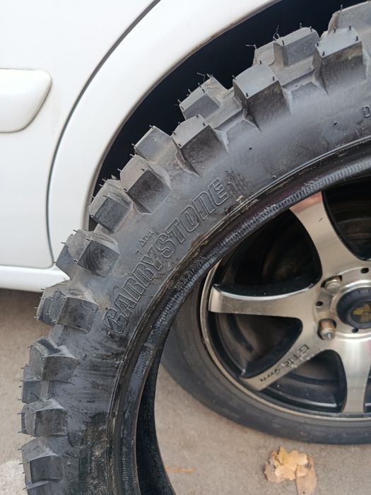 Резина эндуро новая