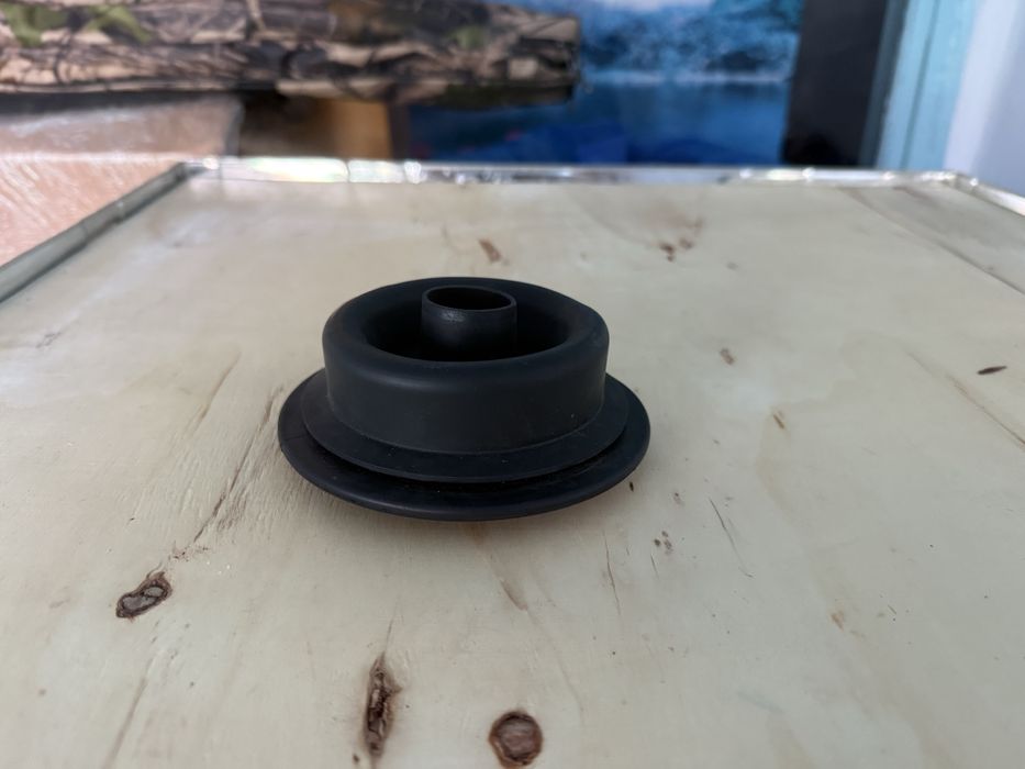 Кожух кулисы бмв е34