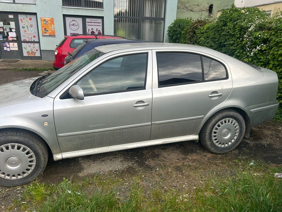 Skoda Octavia, 1.6 benzina, 275000km