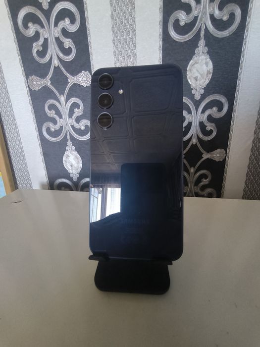 Samsung Galaxy A35 Отличен