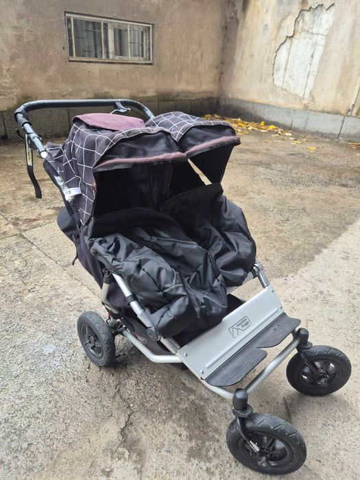 Комбинирана количка за близнаци Mountain Buggy Duet V3 + 2бр порт бебе