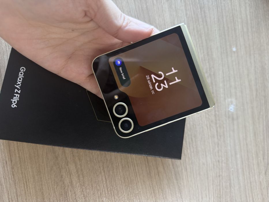 Samsung z flip 6