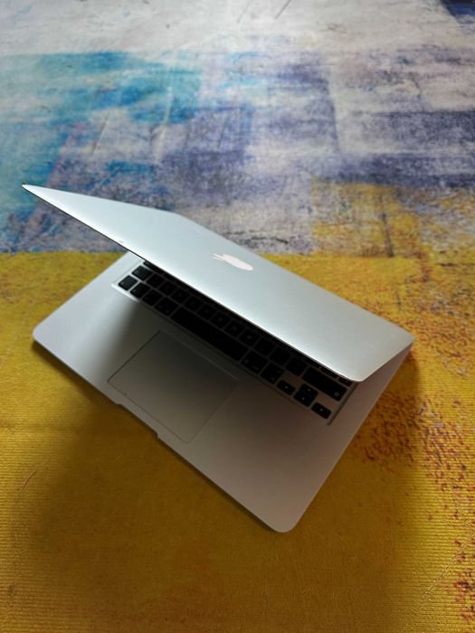 Apple Macbook Air 2017, A 1466