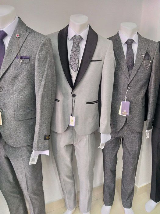 Костюмы для мужчин