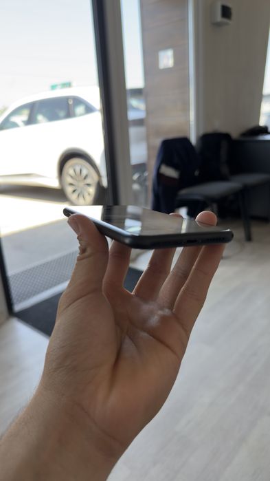 Продам iphone Xr 128gb