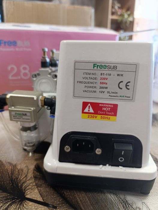 Автоматична преса за чаши