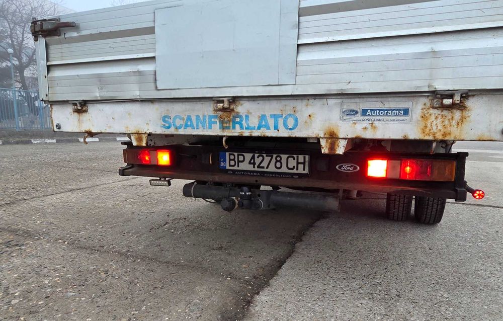 Ford Tranzit 2,4, 125 к.с., двойна дума 7 места