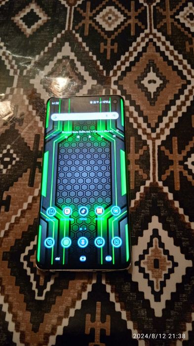 Продам самсунг галакси с10