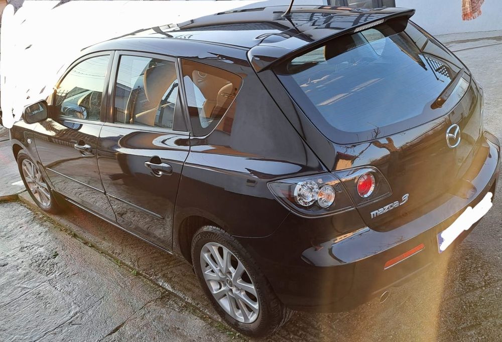 Mazda 3 1.6 Benzină black