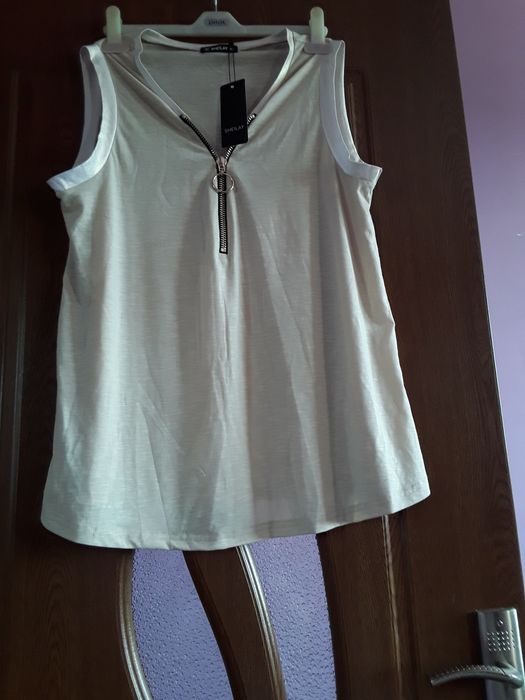 Vând Bluză Damă Elegantă Mărimea XL Nouă