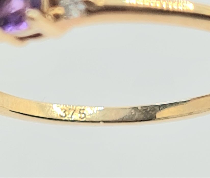 Inele din aur galben de 9k cu pietre prețioase