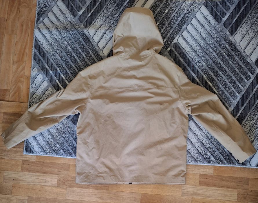 Мъжко бежово яке ZARA