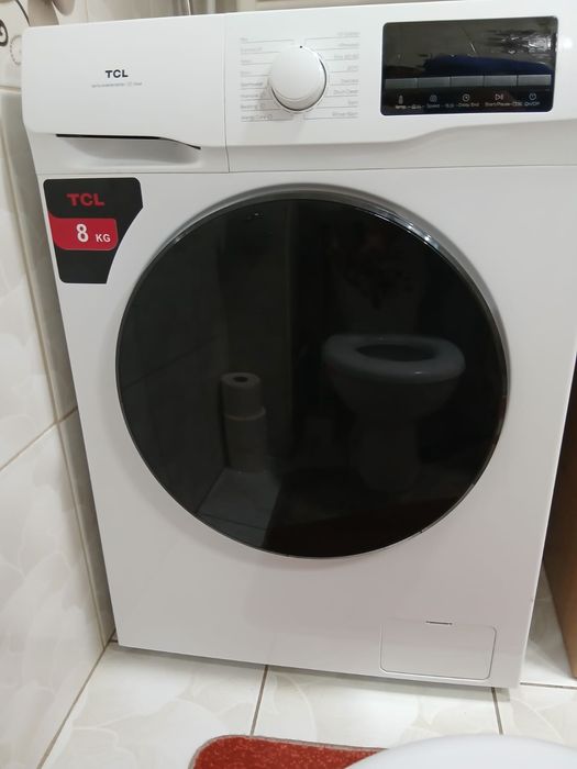 Vând mașină de spălat haine,TCL 8 kg,in garanție.
