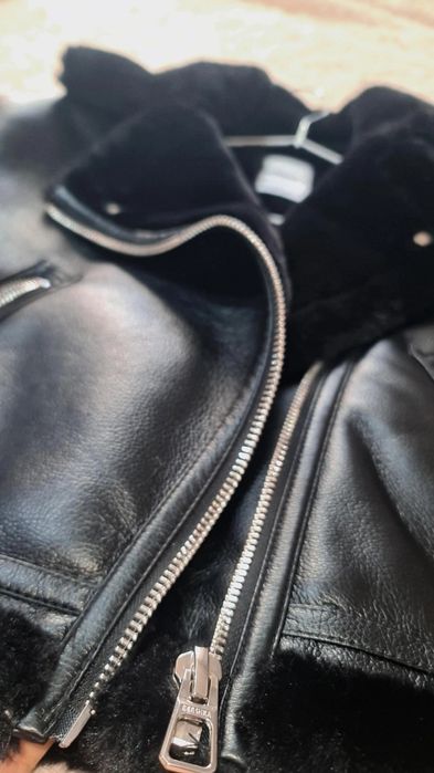 Продам дублёнку, новую bershka