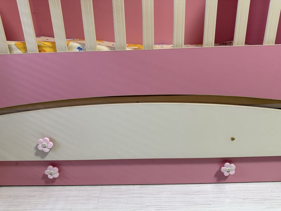 Подарявам детско креватче за момиче