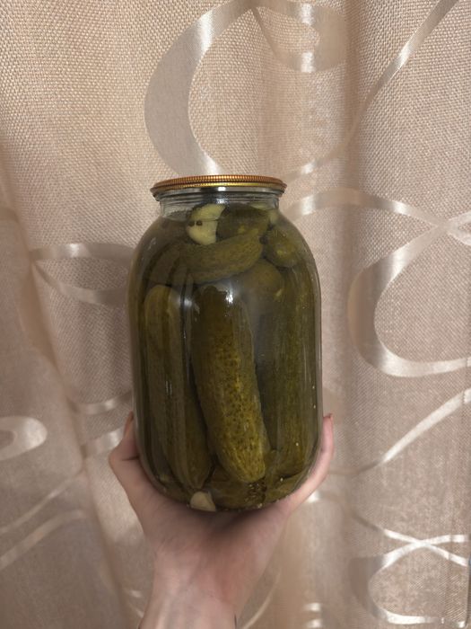 Соленья , огурцы