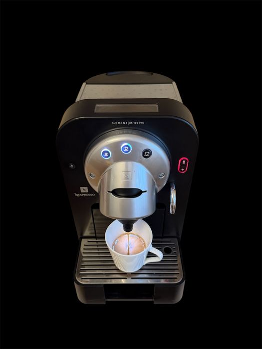 Espressor cafea Nespresso Gemini CS100 Pro - stare foarte bună + CADOU