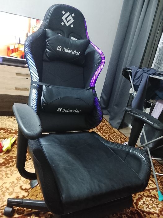 Продам игровое кресло