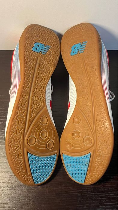 New balance furon - обувки за футзал. EU42