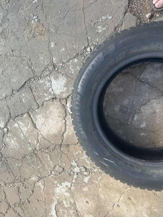 Продам шины зимние