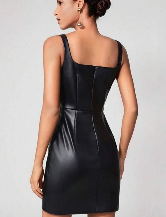 Къса Кожена рокля