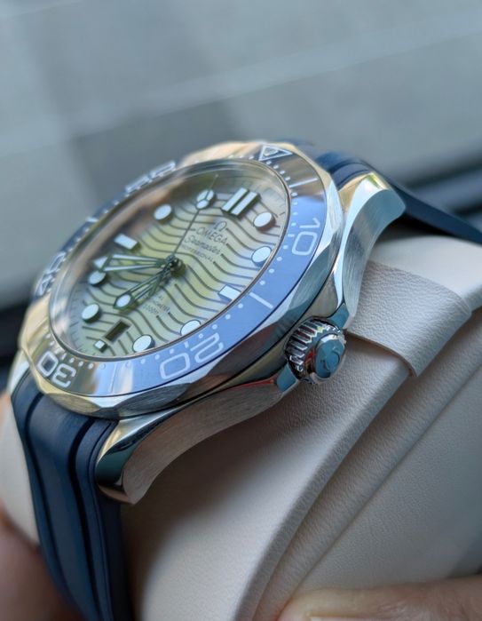 Omega Seamaster Diver 300M (2023) / Сив циферблат / Full Set
