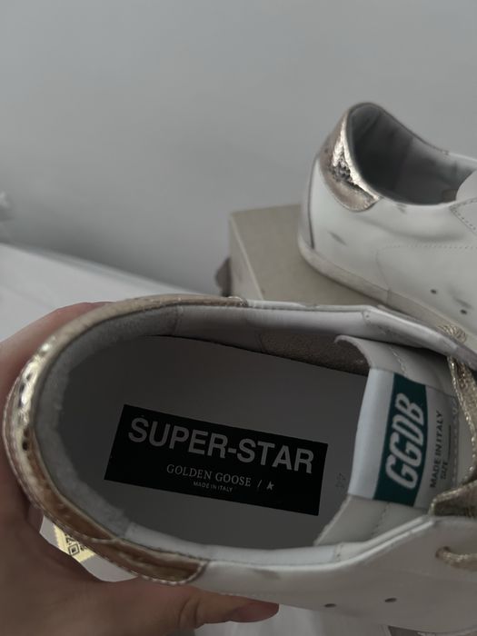 Golden goose superstar