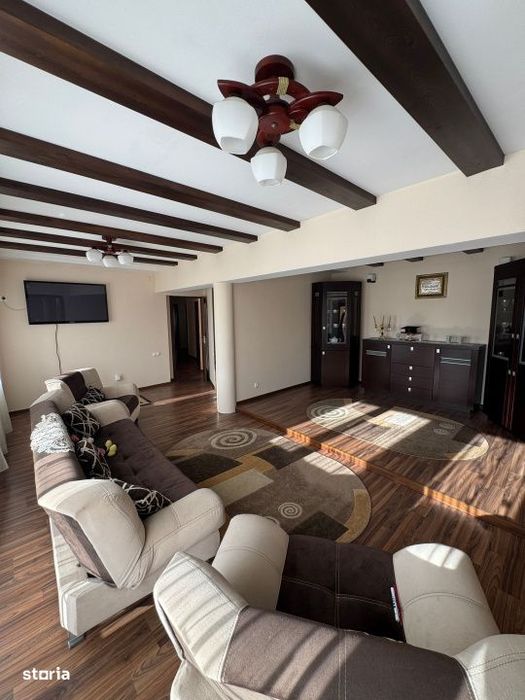 Vila 336 mp utili, garaj 2 masini, teren 380 mp, zona Grivitei