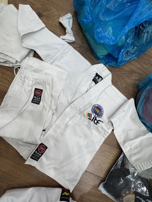 Продам кимано в отличном состоянии