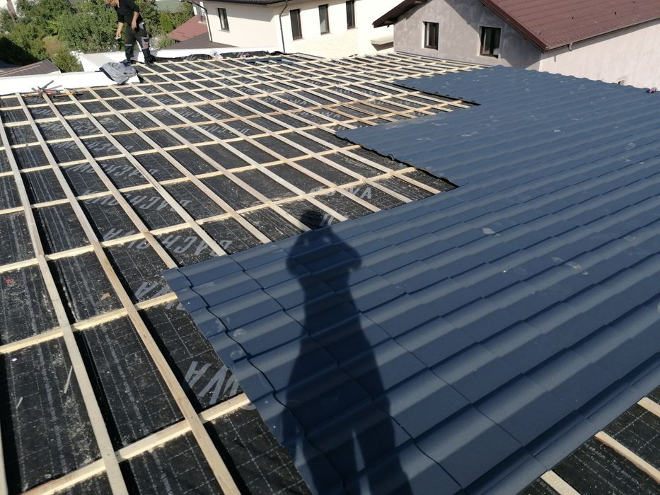 Tigla metalica jgheaburi burlane reparatii acoperis garduri terase foișoare