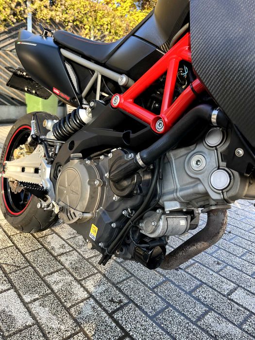 Aprilia Dorsoduro 750 SM