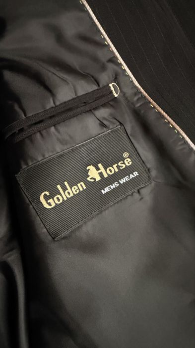 Costum barbatesc elegant