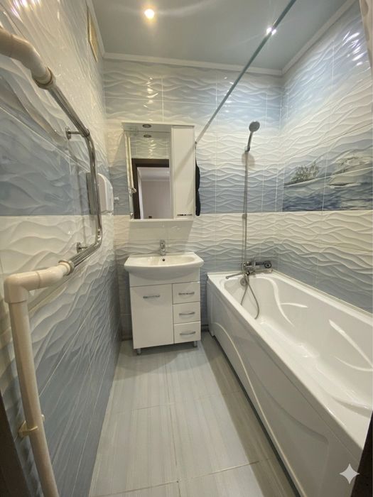 Продам 2-х комн квартиру в 5 мкр