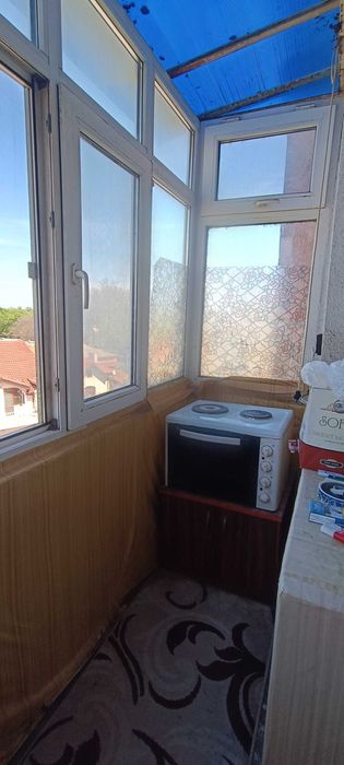 Продавам 4 стаен апартамент в идеален център.