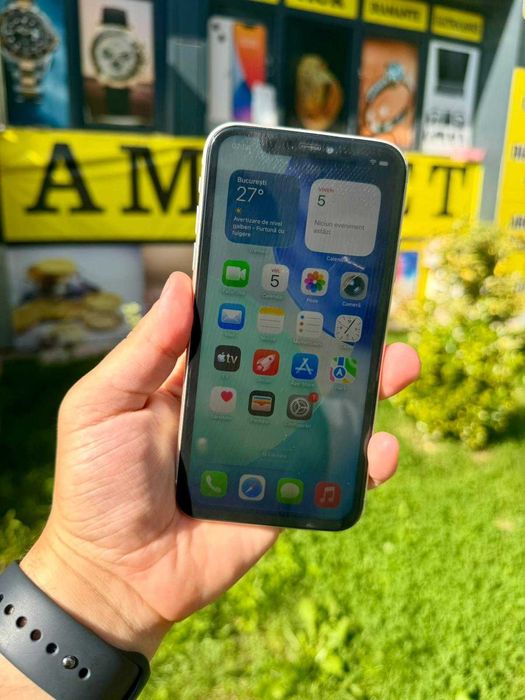 iPhone 11  / 64GB / FaceID Defect / Neverlocked