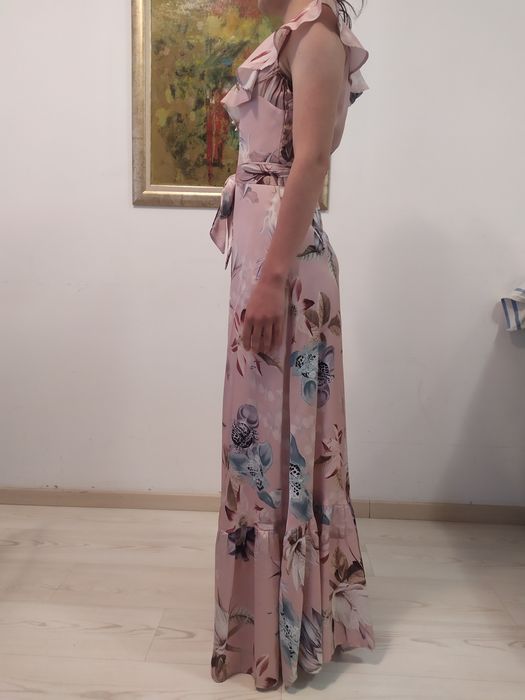 Официална рокля - нова