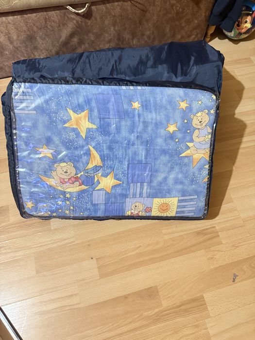 Сгъваема кошара Chipolino + матрак