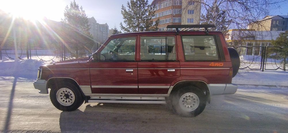 Продам джип корандо фэмили