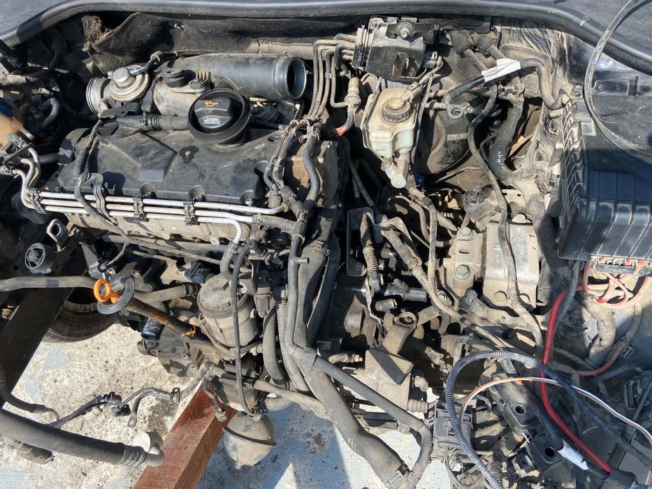 Motor disponibil