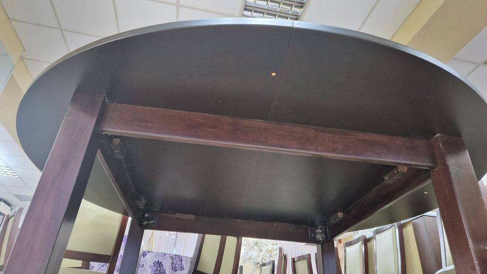 scaune si mese, pentru restaurant, din lemn masiv