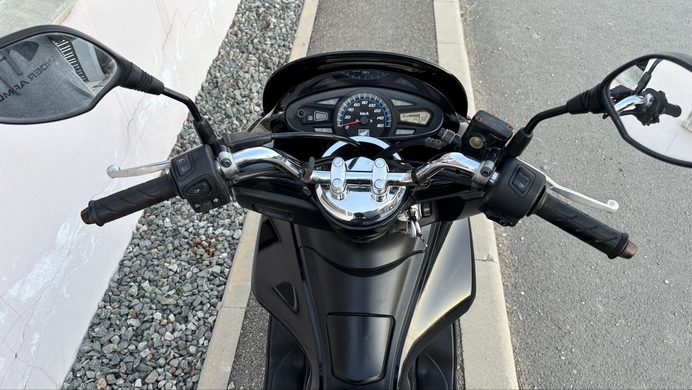 Honda pcx 125 scuter