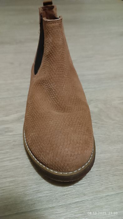 Продам полуботинки весна - осень.