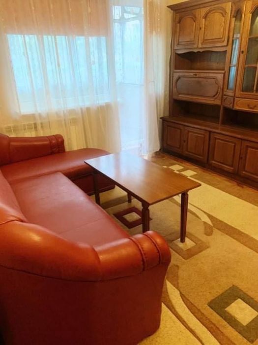 De inchiriat apartament 2 camere semidecomandat Universitate