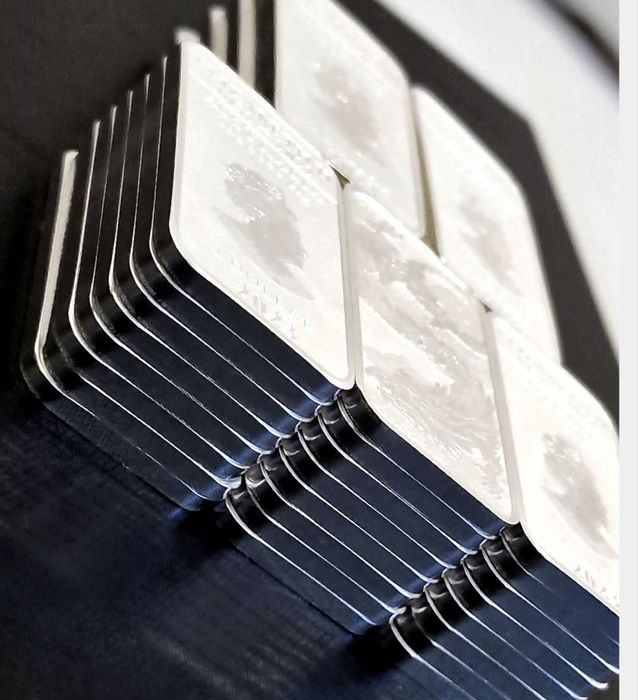 Vindem argint  pur 999.9