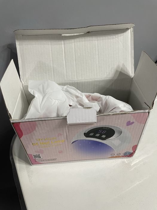 LED лампа за маникюр